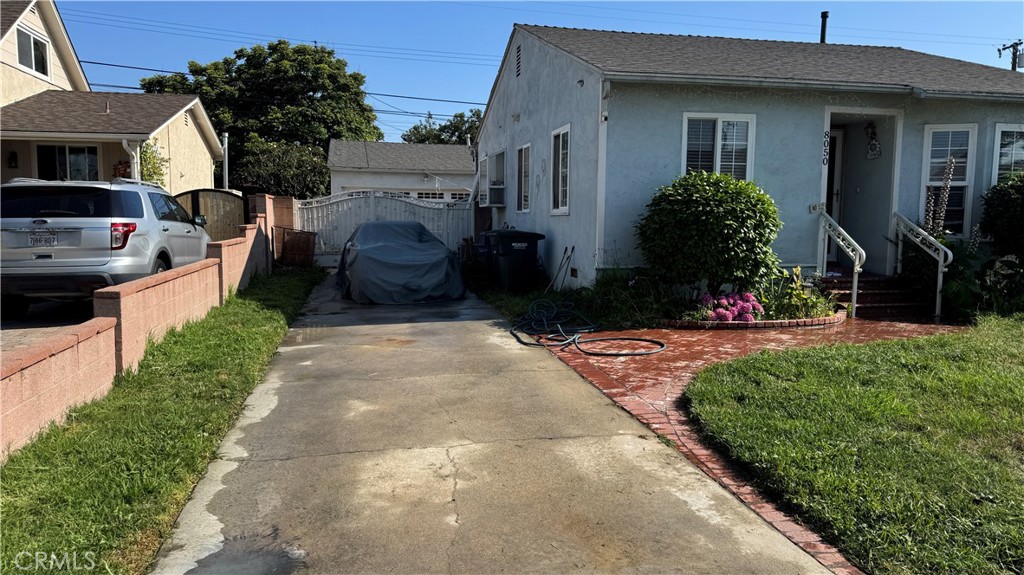 8050 Calendula Drive