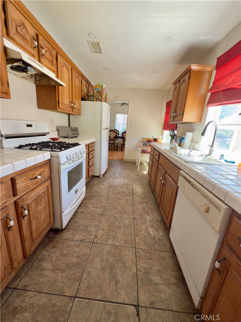 8050 Calendula Drive