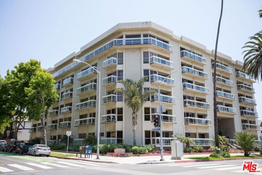 Photo of 801 Ocean Avenue #205, Santa Monica, CA 90403 (MLS # 26668259)