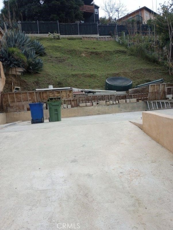 Opportunity to build to suit! This lot is available and ready for the right buyer. Situated in the middle of a densely populated area, this LCR2 lot is just waiting to be scooped up by someone with vision!