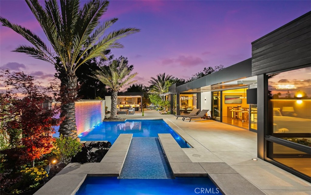 15 Torrey Pines Lane