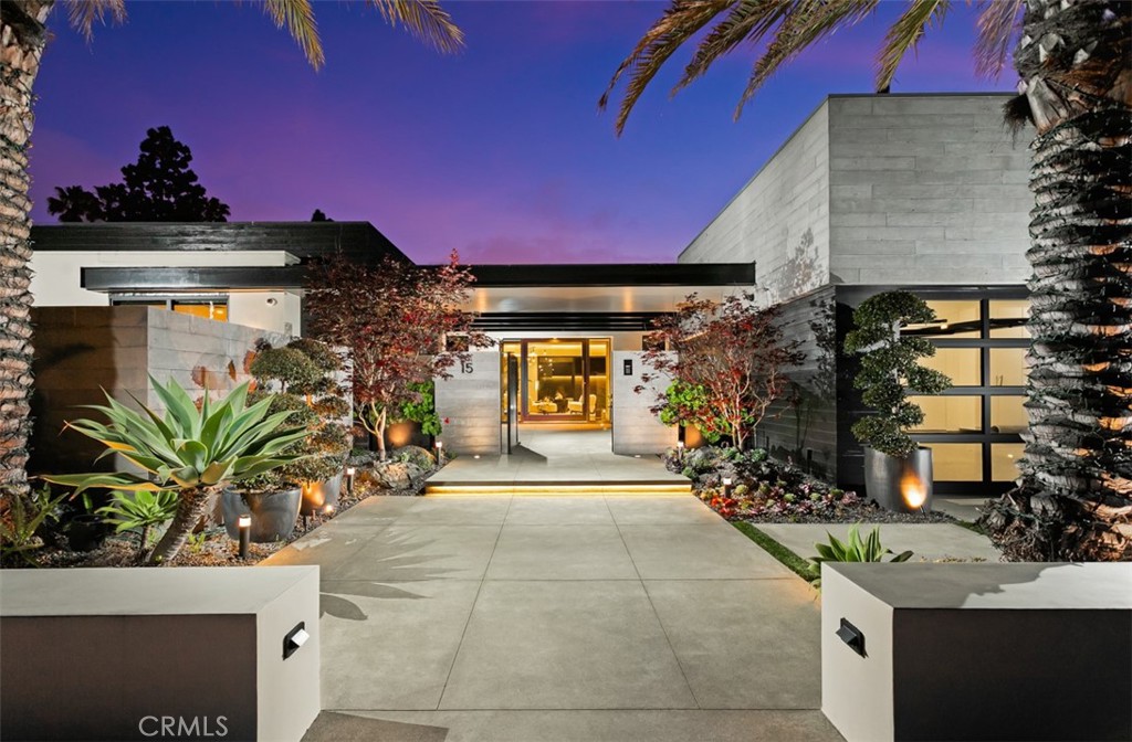 15 Torrey Pines Lane