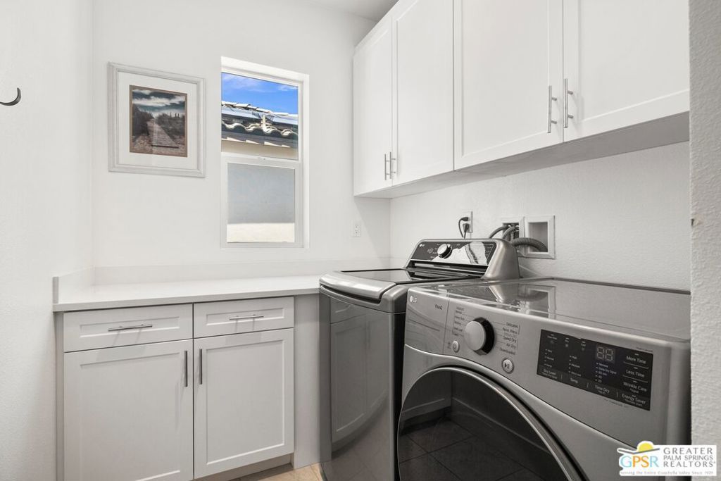 listing image 130723900340234404823
