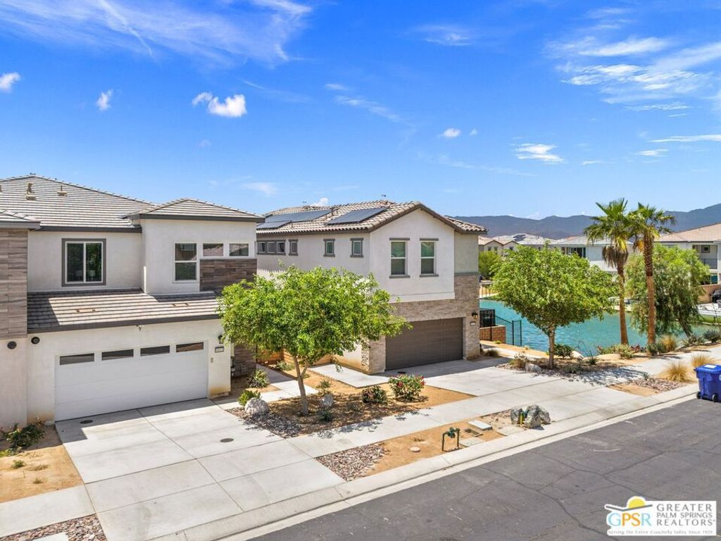 listing image 130725644364474370513