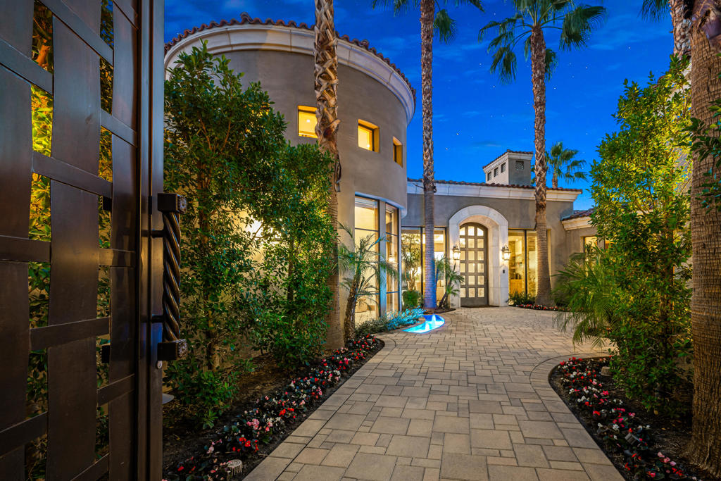 The Hideaway - Residential