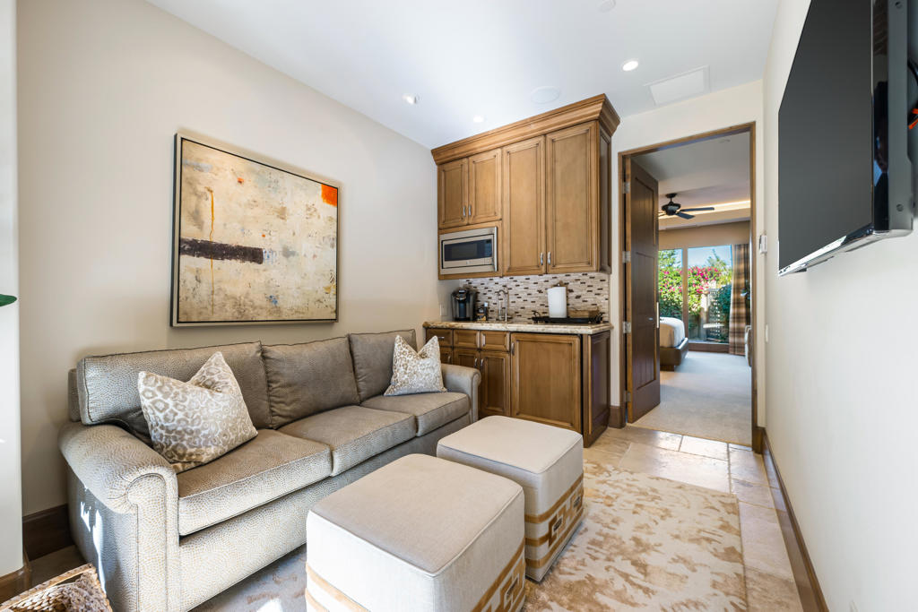 The Hideaway - Residential