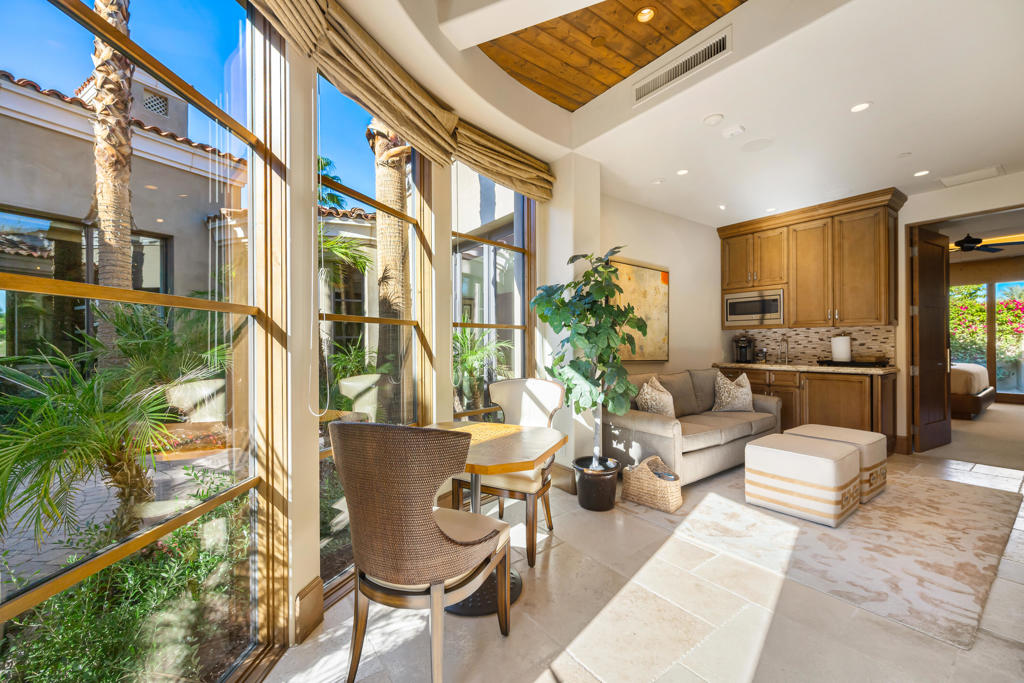 The Hideaway - Residential