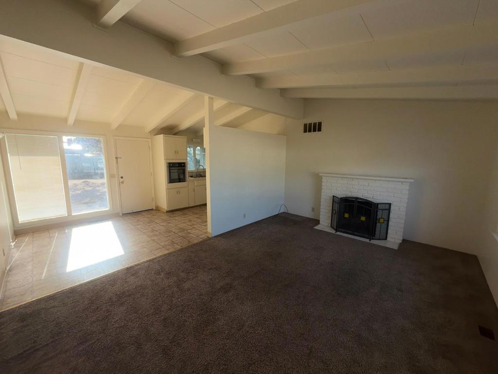 3184 Vista Del Camino