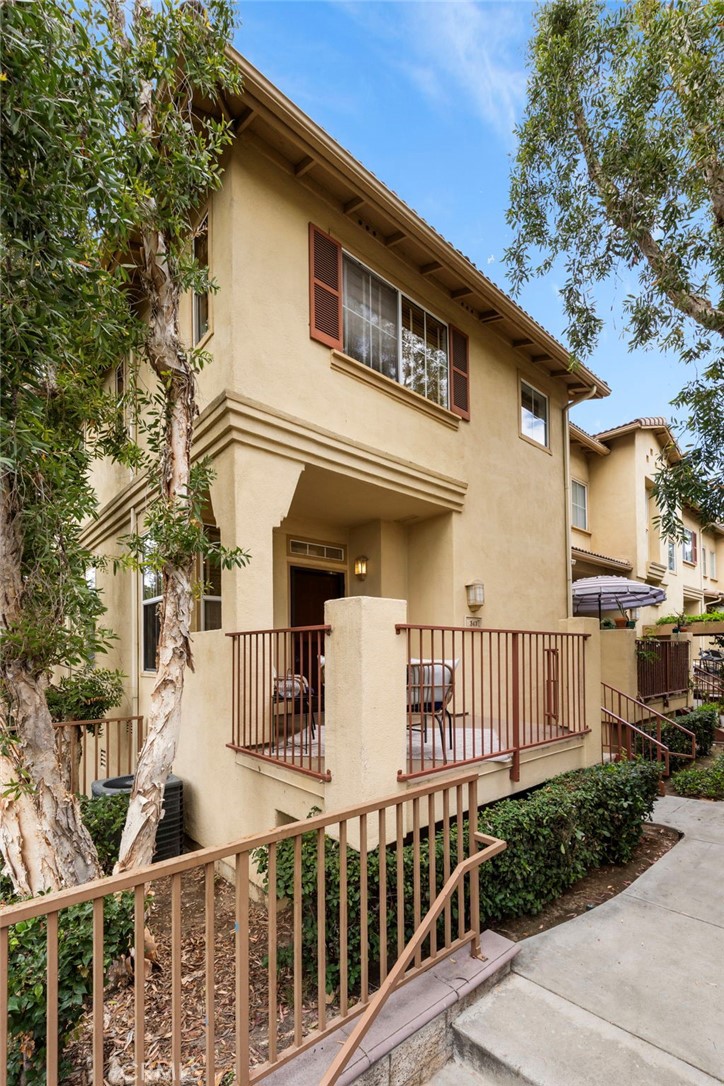 343 W Summerfield Circle
