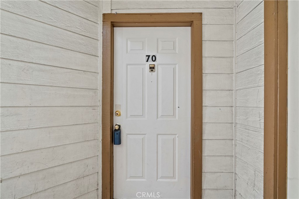 11150 Glenoaks Blvd. #70