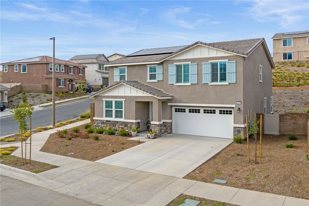 Photo of 11662 Starlily Court, Corona, CA 92883 (MLS # IG25229671)
