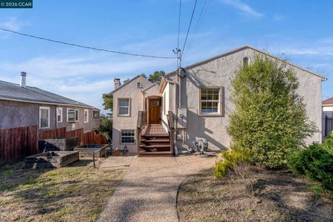 Photo of 7333 7333 Sunkist Dr Dr, Oakland, CA 94605 (MLS # 41124029)