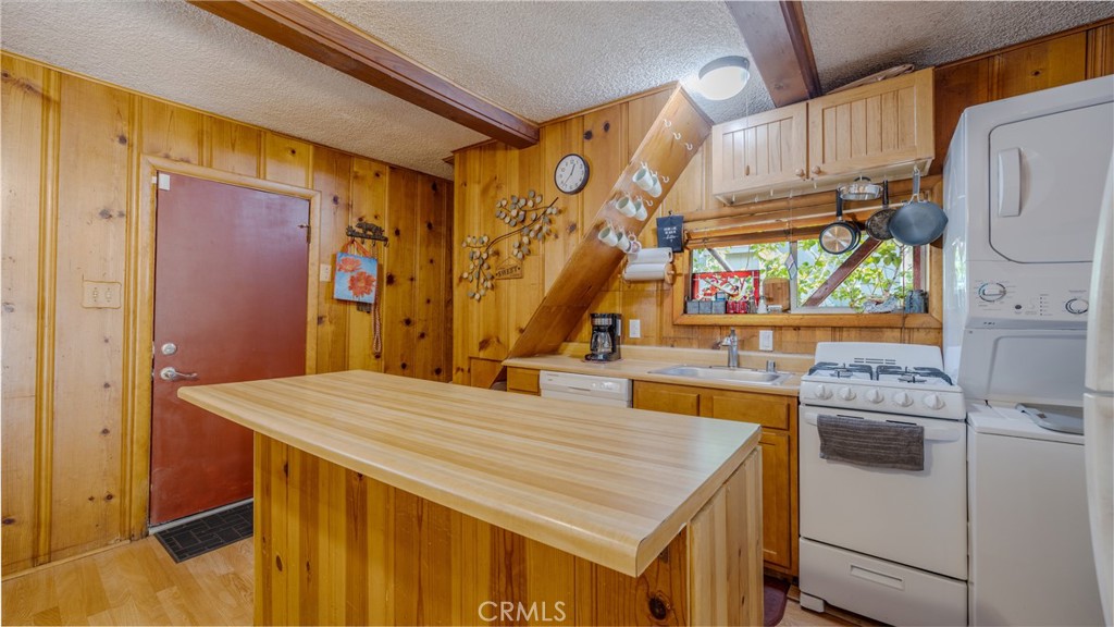 Crestline (CRES) - Residential