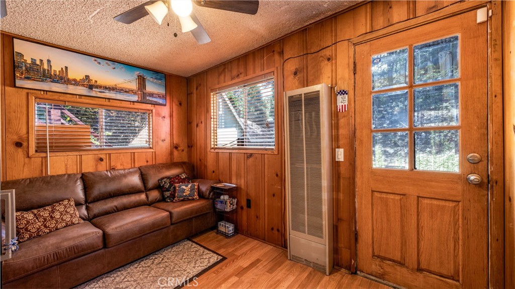Crestline (CRES) - Residential