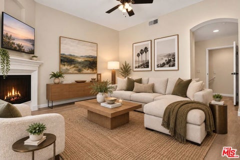 Photo of 11112 La Maida Street #14, North Hollywood, CA 91601 (MLS # 26998797)