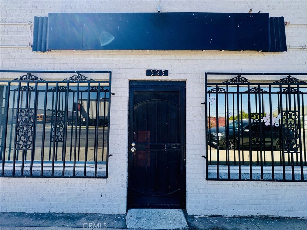 525 E 19th