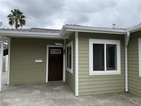 Photo of 10216 Owensmouth AVE, Chatsworth, CA 91311 (MLS # SR26221859)