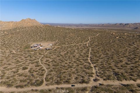 Photo of 0 Avenue N, Palmdale, CA 93591 (MLS # SR26033637)