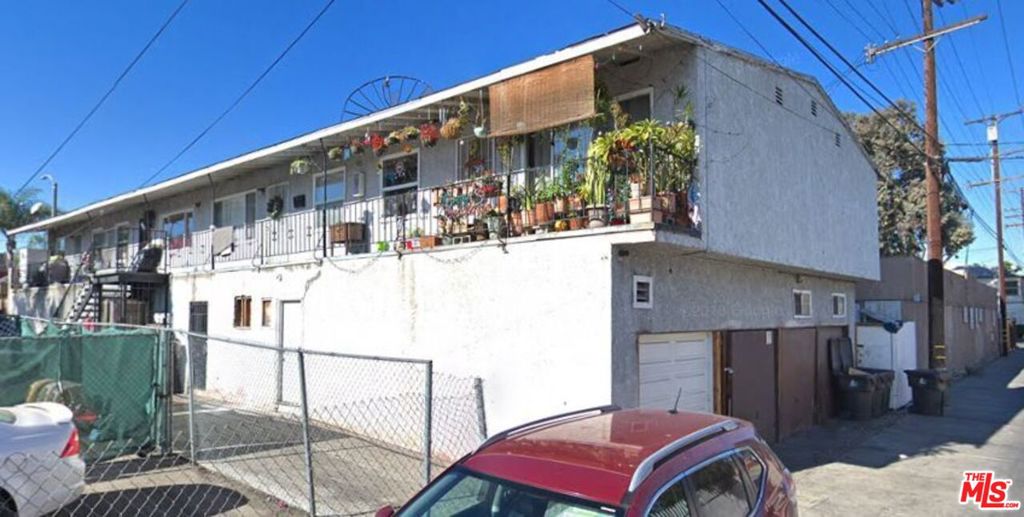 6110 Long Beach Boulevard