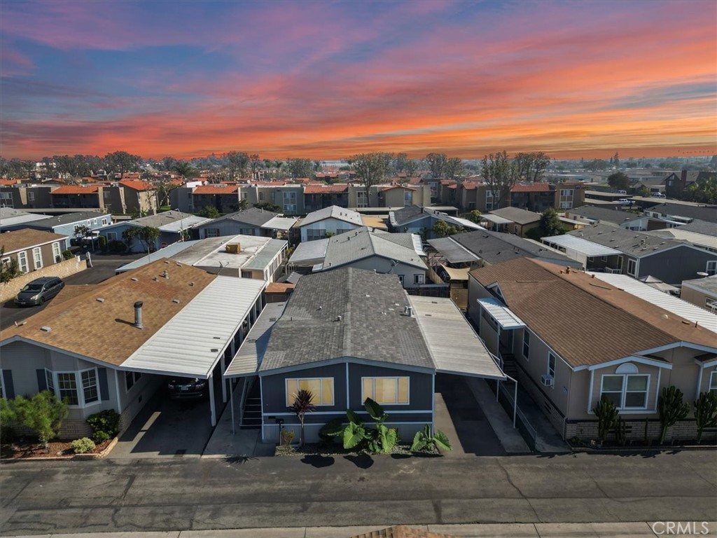 9080 Bloomfield Ave 223