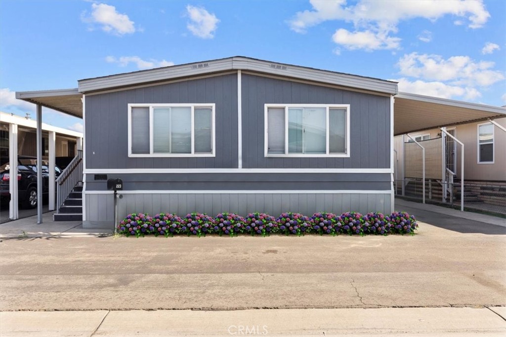 9080 Bloomfield Ave 223