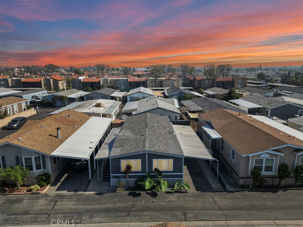 9080 Bloomfield Ave 223