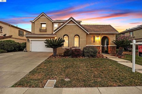 Photo of 1869 Tarragon Dr Dr, Brentwood, CA 94513 (MLS # 41129379)