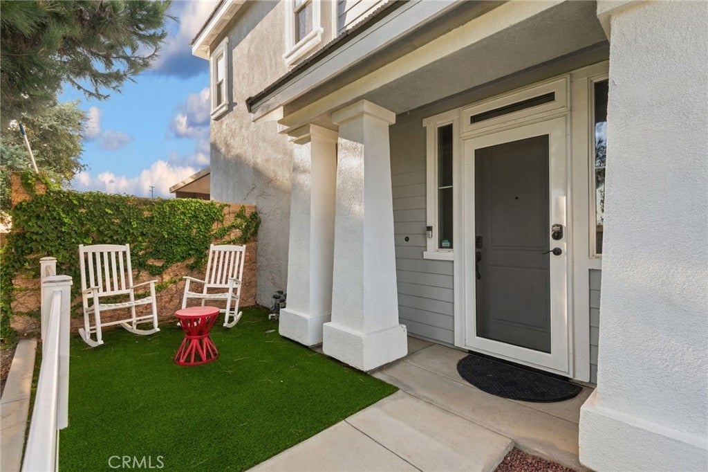 6577 Coyote Trail Lane