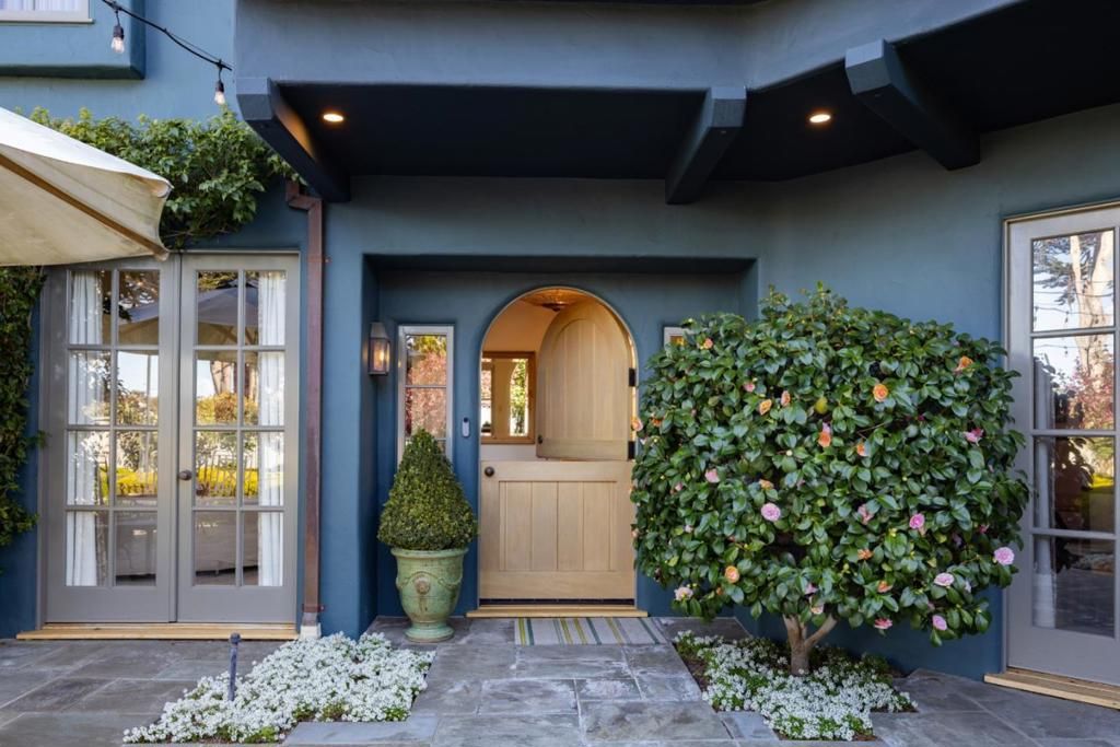 Photo of 26167 Valley View Avenue, Carmel, CA 93923 (MLS # ML82034808)