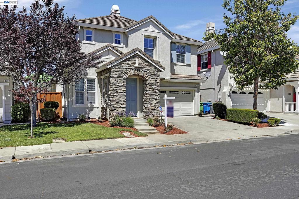 221 Dutra Vernaci Dr.