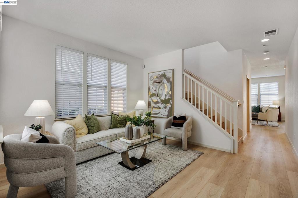 221 Dutra Vernaci Dr.