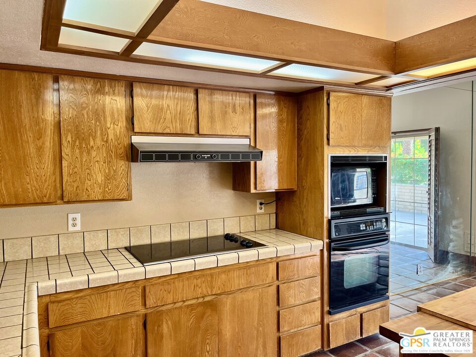 Palm Springs Country Club - Residential