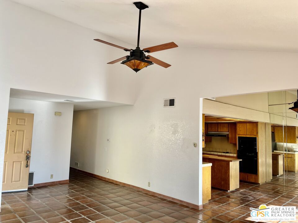 Palm Springs Country Club - Residential
