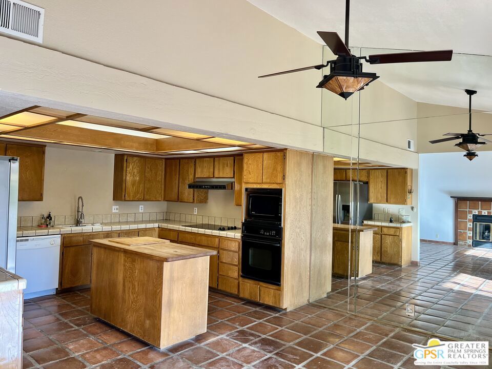 Palm Springs Country Club - Residential