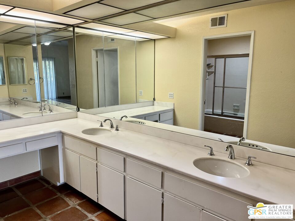 Palm Springs Country Club - Residential