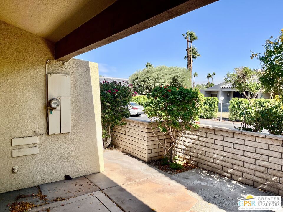 Palm Springs Country Club - Residential