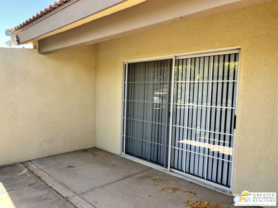 Palm Springs Country Club - Residential