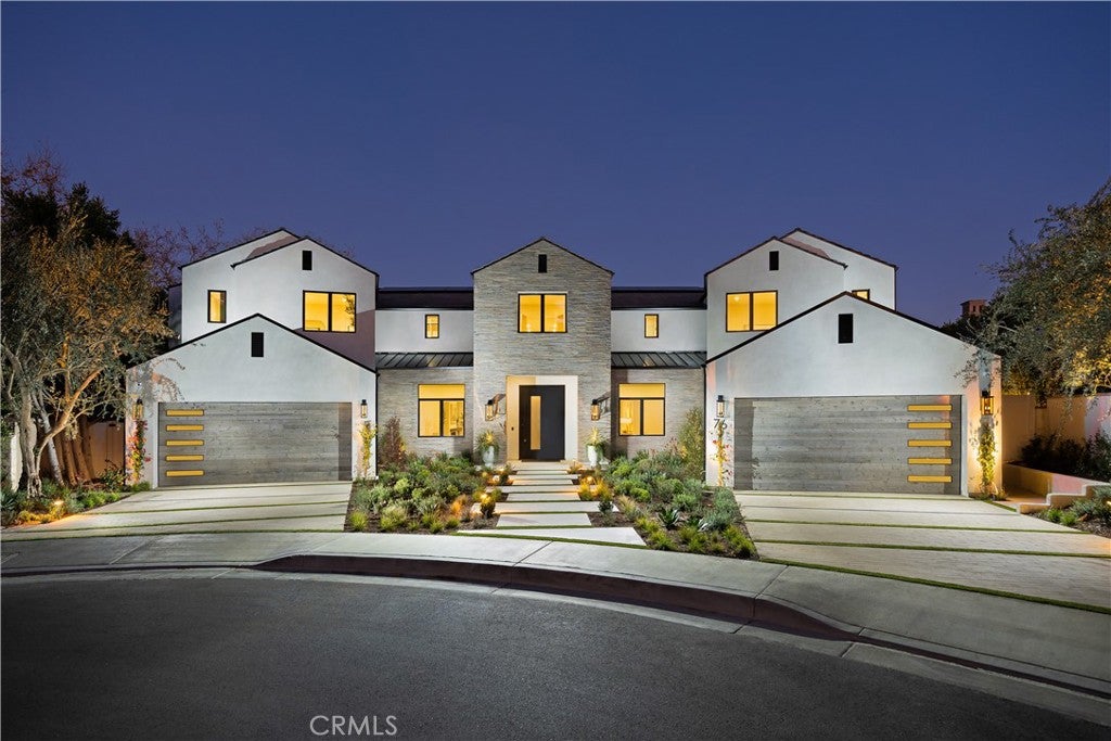 76 Hillcrest Lane