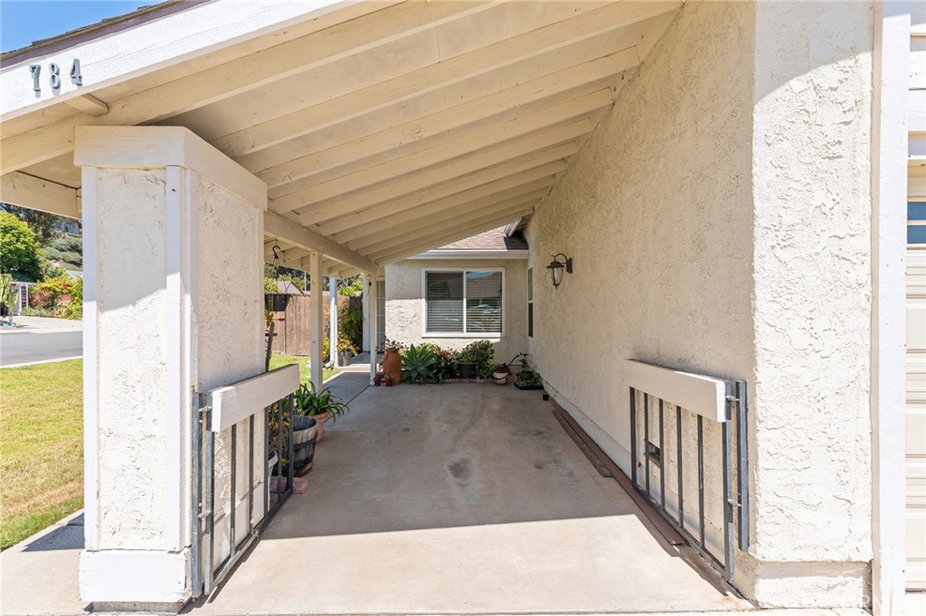 784 Hillcrest Drive