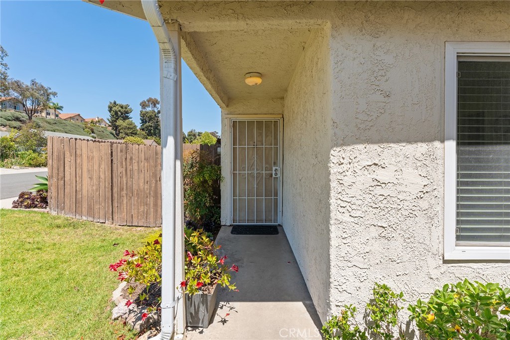 784 Hillcrest Drive