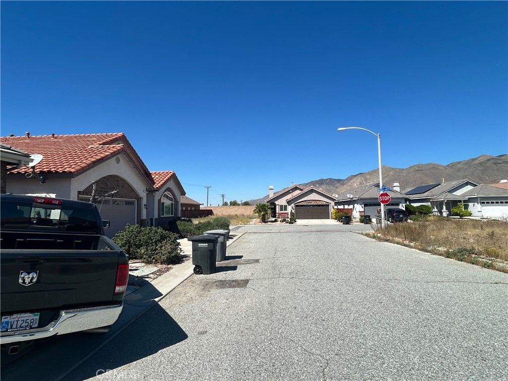 Photo of 772 St. Alban Rd, San Jacinto, CA 92583 (MLS # SW26066678)