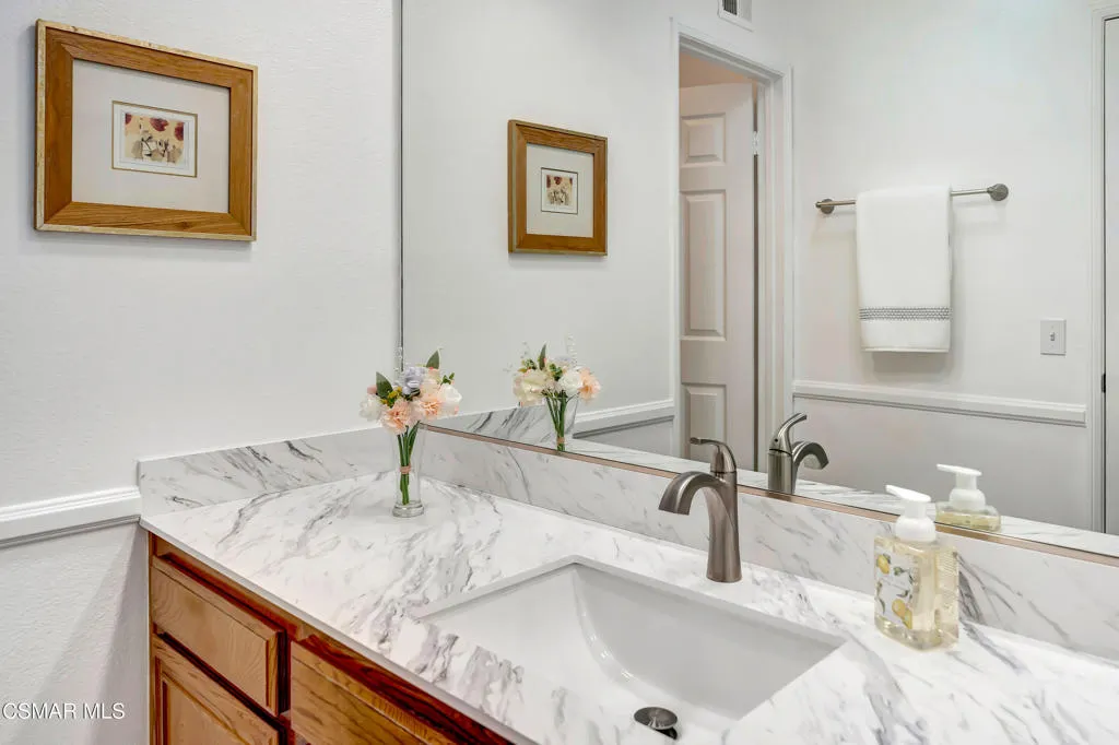 Thousand Oaks, California 91360, United States, 3 Bedrooms Bedrooms, ,2 BathroomsBathrooms,Residential,Pending,106291