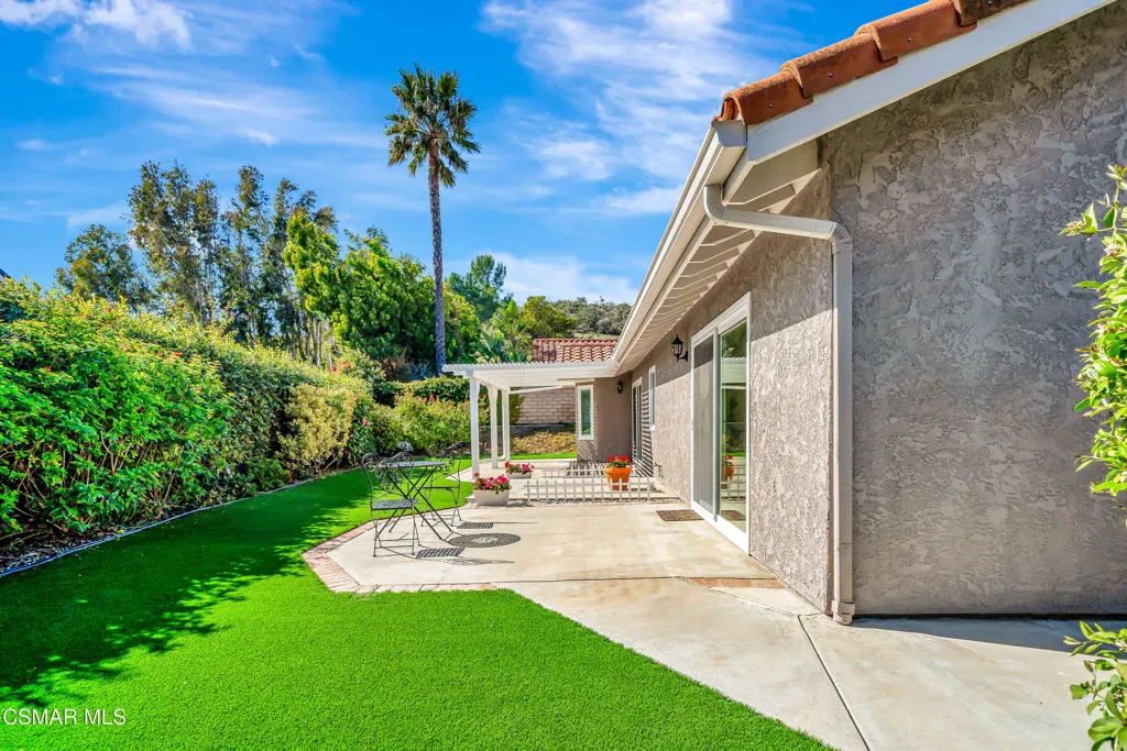 Thousand Oaks, California 91360, United States, 3 Bedrooms Bedrooms, ,2 BathroomsBathrooms,Residential,Pending,106291