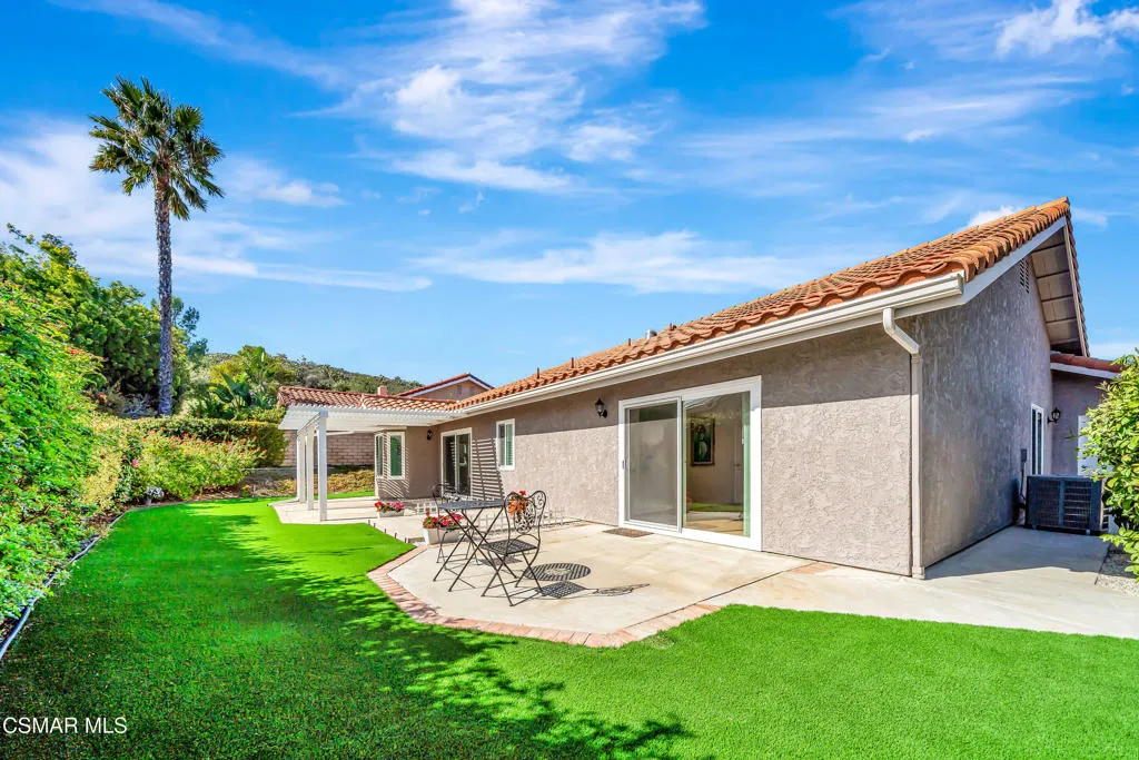 Thousand Oaks, California 91360, United States, 3 Bedrooms Bedrooms, ,2 BathroomsBathrooms,Residential,Pending,106291