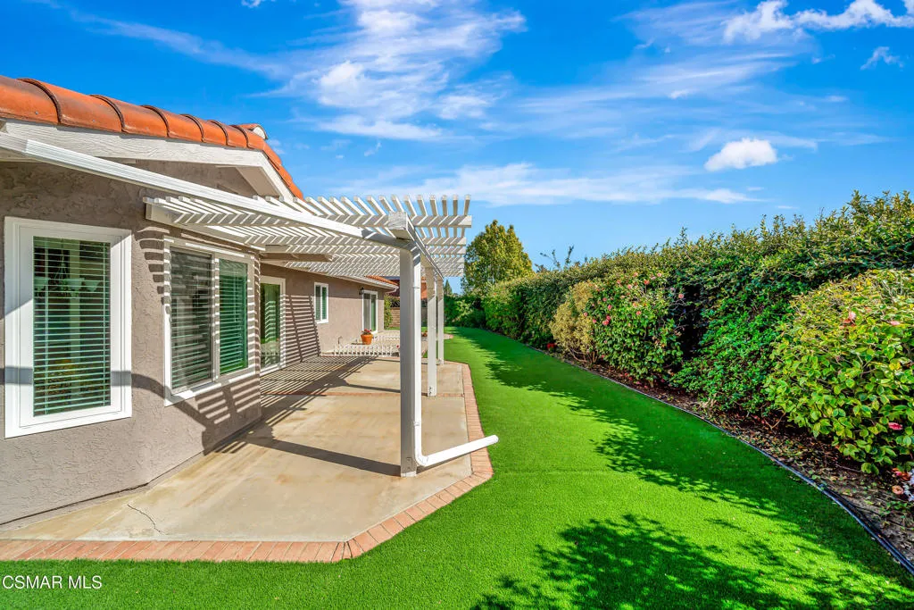 Thousand Oaks, California 91360, United States, 3 Bedrooms Bedrooms, ,2 BathroomsBathrooms,Residential,Pending,106291