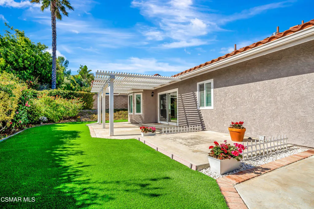 Thousand Oaks, California 91360, United States, 3 Bedrooms Bedrooms, ,2 BathroomsBathrooms,Residential,Pending,106291