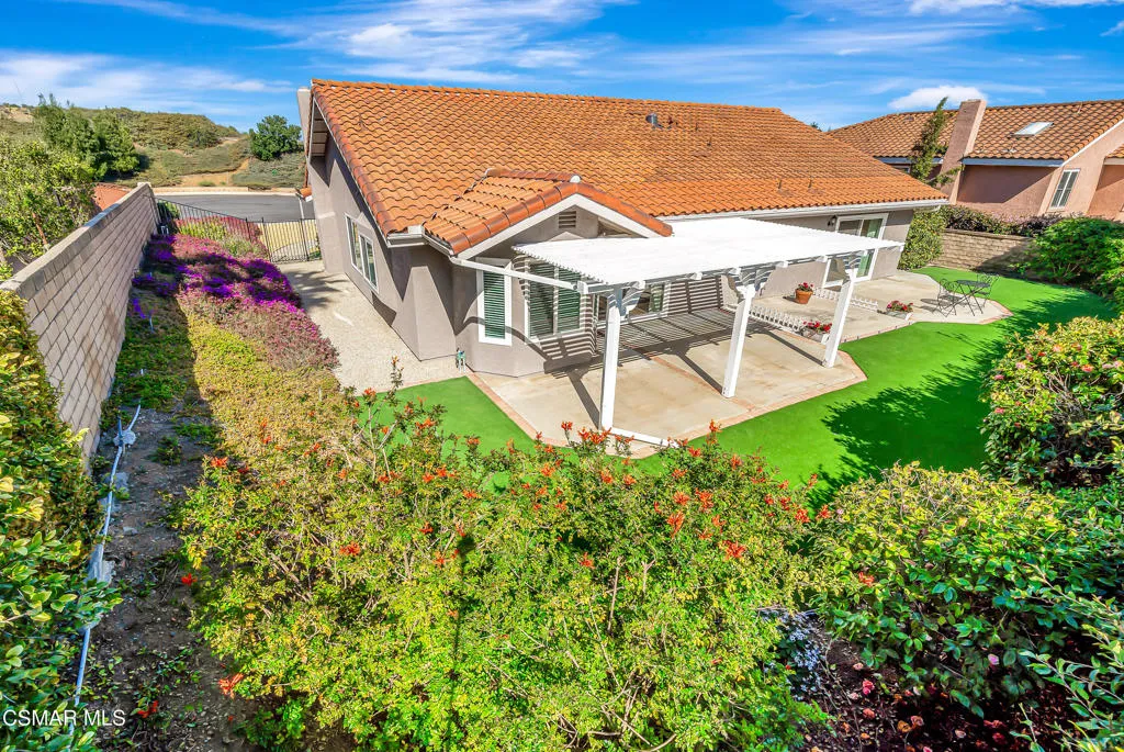 Thousand Oaks, California 91360, United States, 3 Bedrooms Bedrooms, ,2 BathroomsBathrooms,Residential,Pending,106291