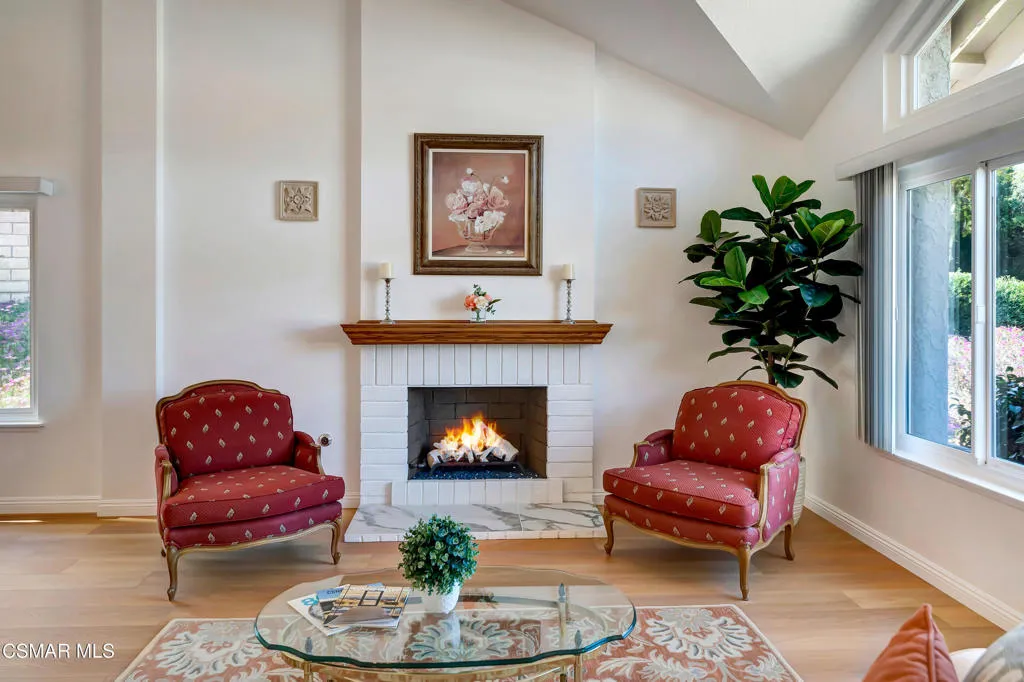 Thousand Oaks, California 91360, United States, 3 Bedrooms Bedrooms, ,2 BathroomsBathrooms,Residential,Pending,106291