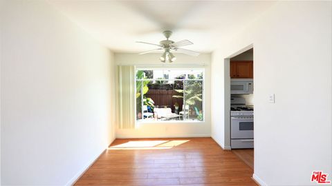 Photo of 8442 Blackburn Avenue #4, Los Angeles, CA 90048 (MLS # 25586085) Photo of 8442 Blackburn Avenue #4, Los Angeles, CA 90048 (MLS # 25586085)