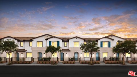 1826 W Merced Avenue West Covina CA 91790